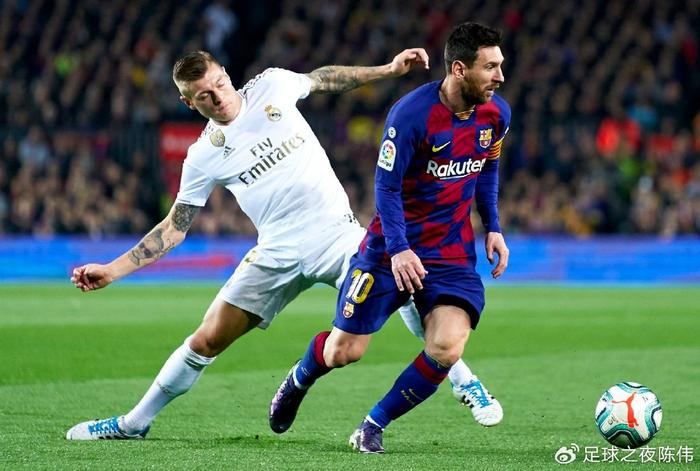 熊猫体育-皇马主场大胜巴塞罗那，重夺西甲榜首位置