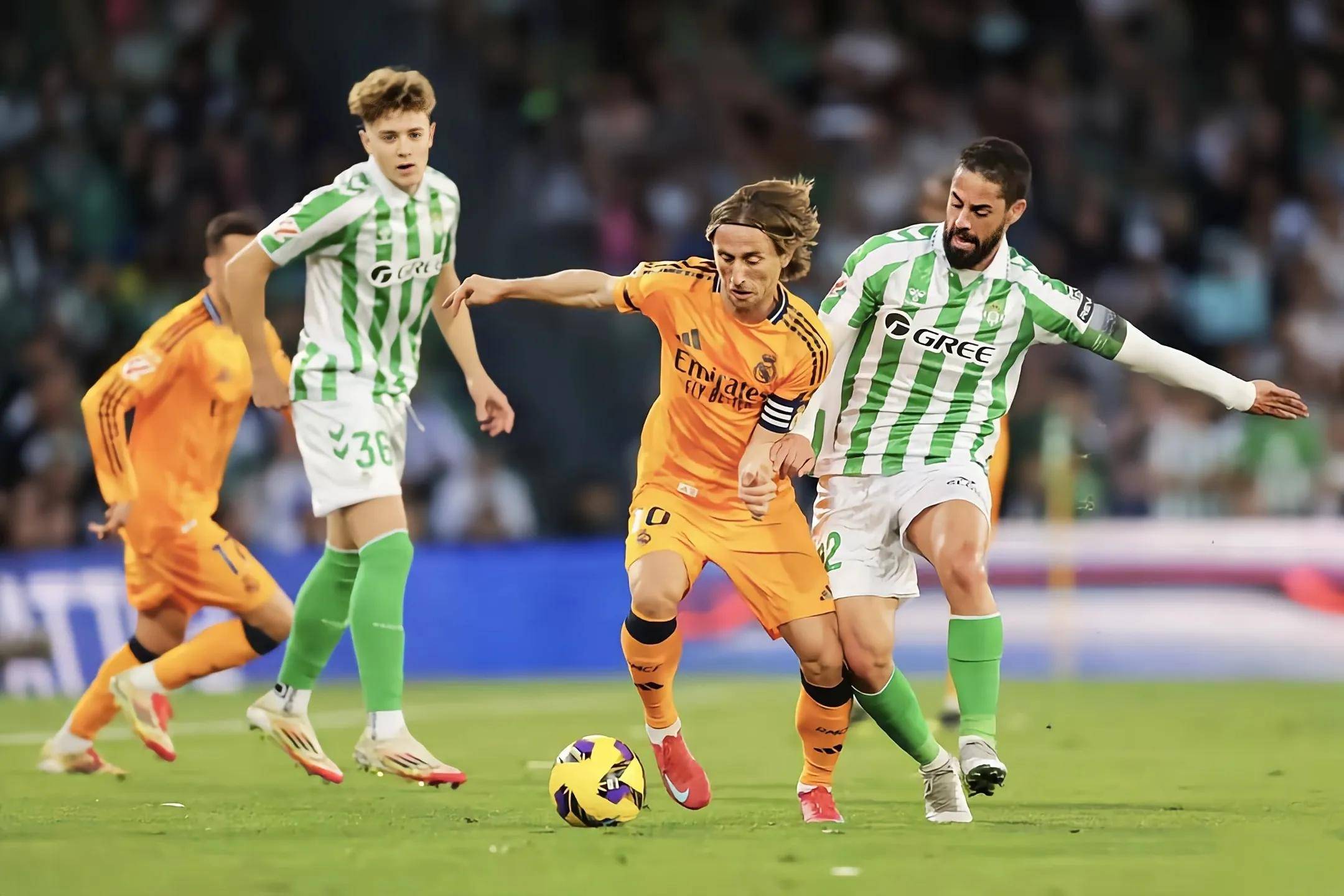 关于皇马新赛季西甲首战大胜梅西缺席巴萨仅1-1战平的信息