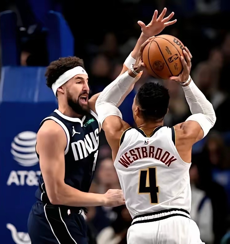 主场作战掘金力克独行侠,保持主场不败记录 主场作战掘金力克独行侠,保持主场不败记录