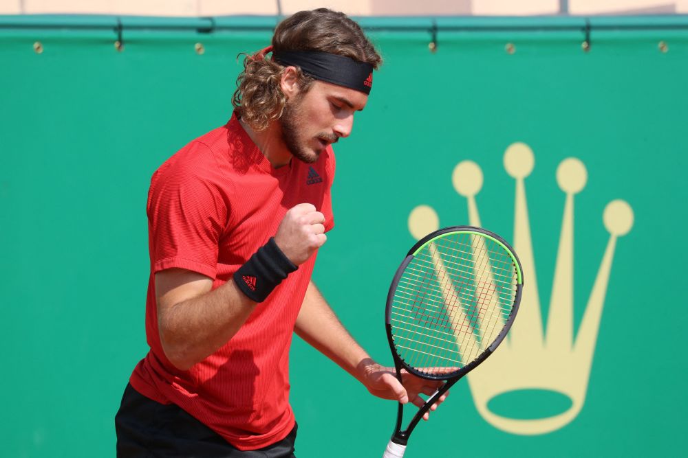 包含温网险胜蒙特卡洛大师赛，西西帕斯刷新纪录的词条